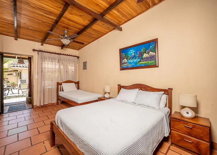 Charming With Pool & Access Playa Grande
