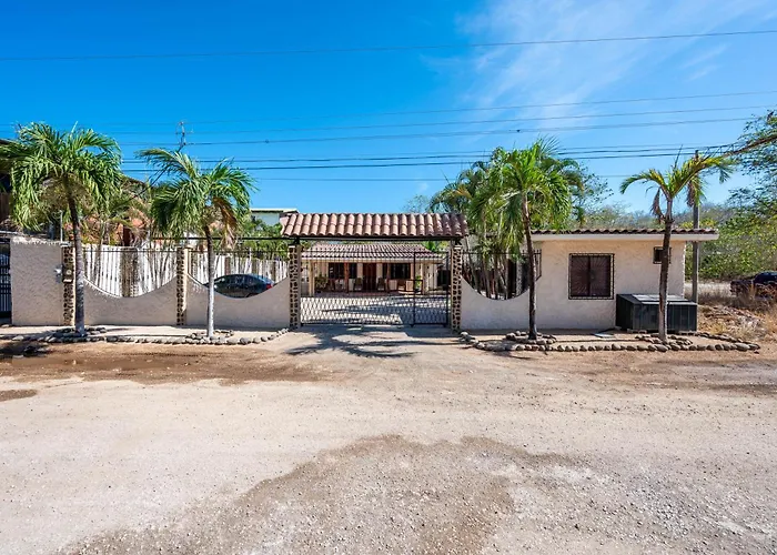 Charming With Pool & Access * Playa Grande